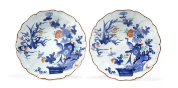A PAIR OF IMARI PORCELAIN DISHES, EDO PERIOD