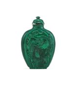 A Chinese malachite snuff bottle