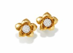 A PAIR OF DIAMOND SET EARRINGS