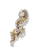 A DIAMOND AND 18CT GOLD BROOCH