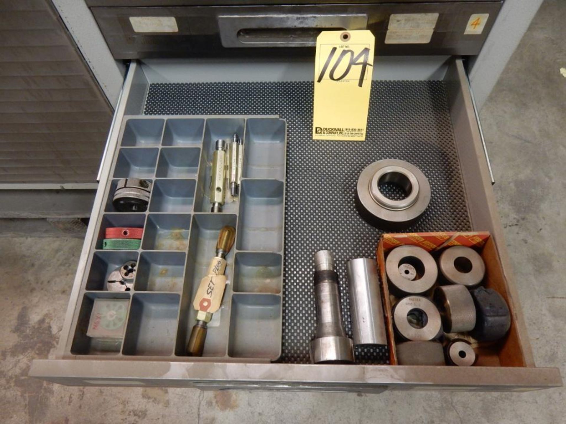 CONTENTS OF (5) CABINET DRAWERS INCLUDING THREAD GAUGES, ETC - Image 5 of 5