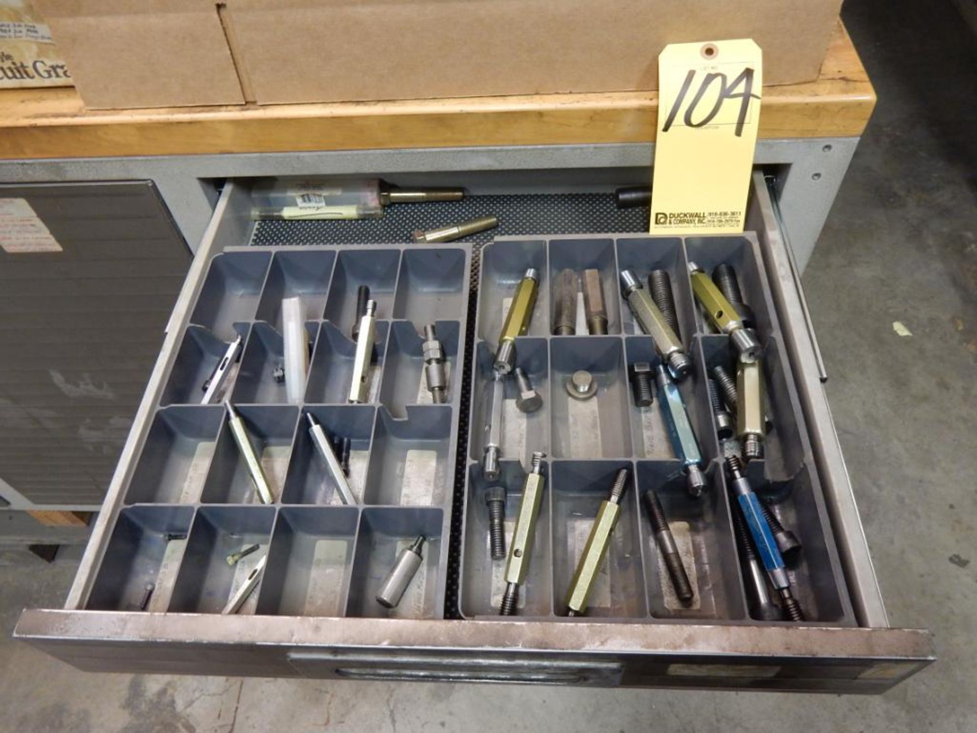 CONTENTS OF (5) CABINET DRAWERS INCLUDING THREAD GAUGES, ETC