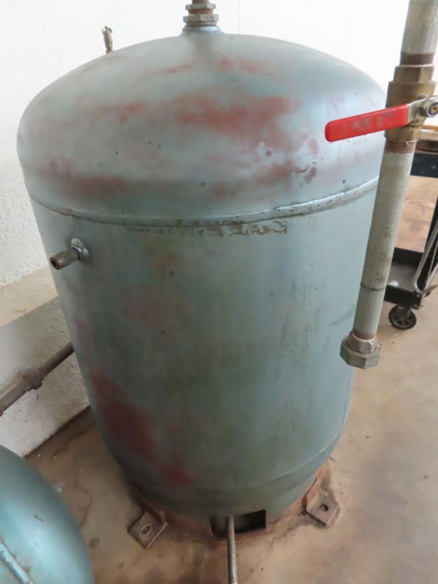 APPROX. 120 GAL. VERT. AIR STG. TANK (LOCATED OFF-SITE IN TULSA AREA) - Image 3 of 4