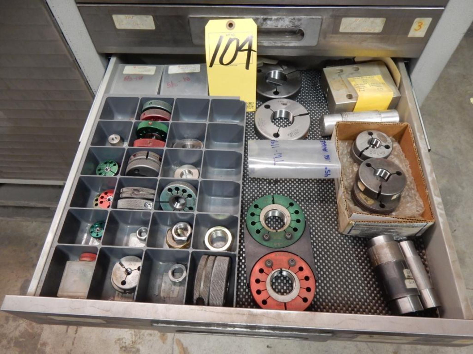CONTENTS OF (5) CABINET DRAWERS INCLUDING THREAD GAUGES, ETC - Image 4 of 5