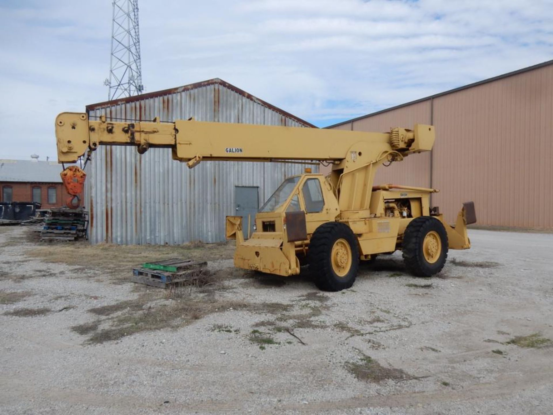 GALION ROUGH TERRAIN CRANE, M# KC-10, S/N 81241663 - Image 2 of 6