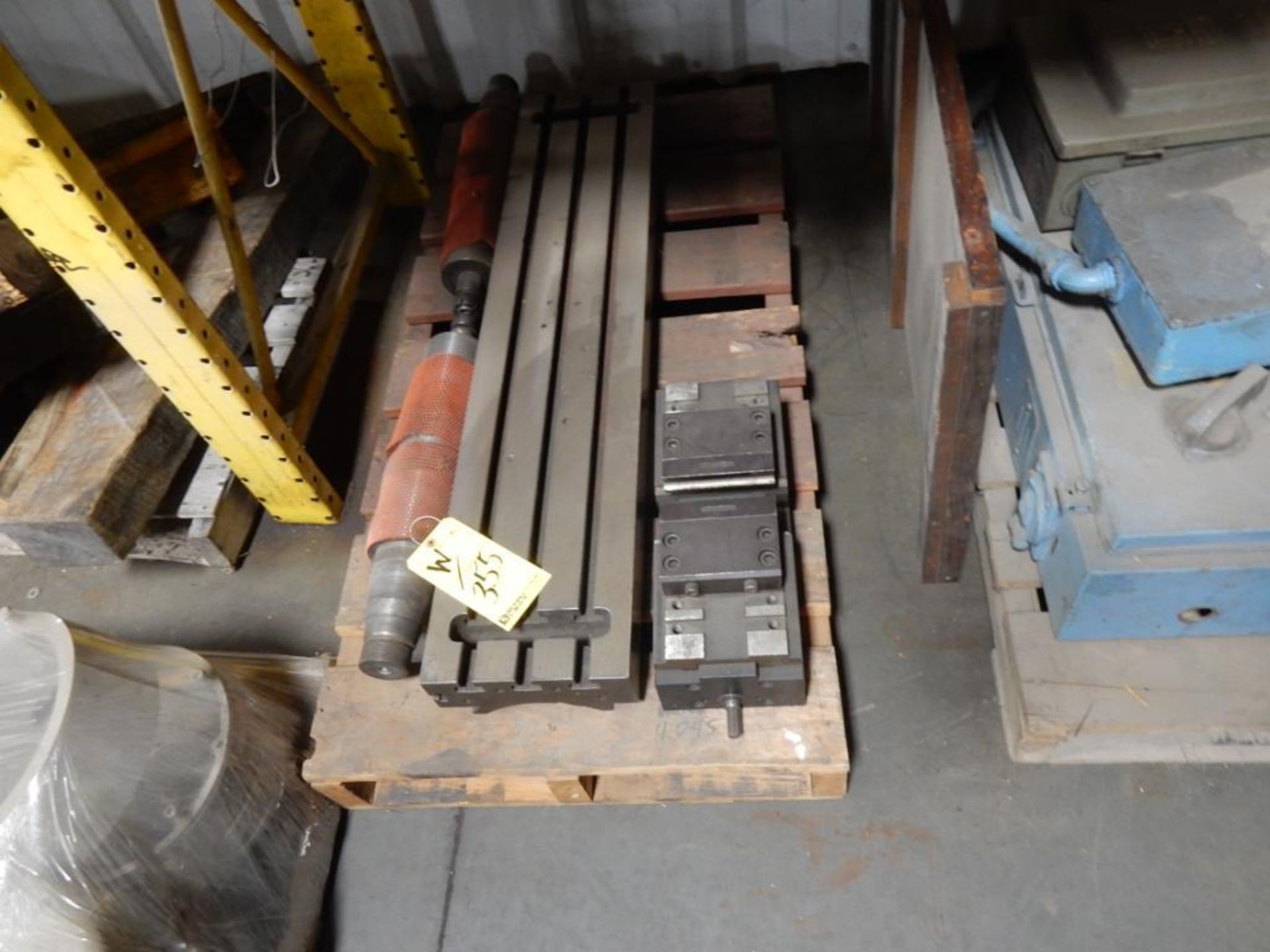 REMAINING CONTENTS OF (4) PALLET RACK SECTIONS, INCLUDING MACHINE PARTS - Image 2 of 4