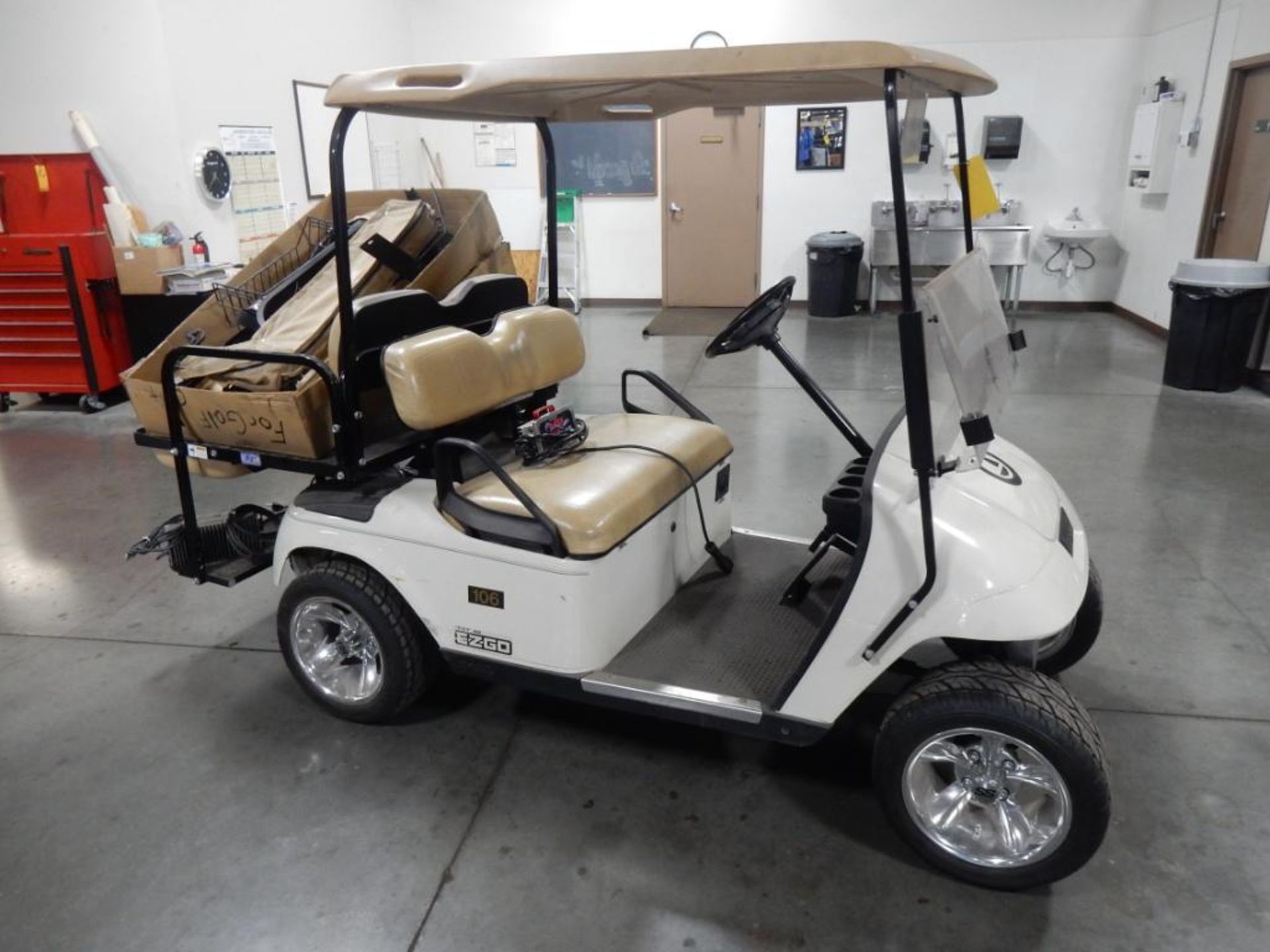 E-Z-GO GOLF CART, CANOPY, REAR FLIP SEAT, MAG WHEELS, WINDSHIELD, CHARGER - Image 2 of 6