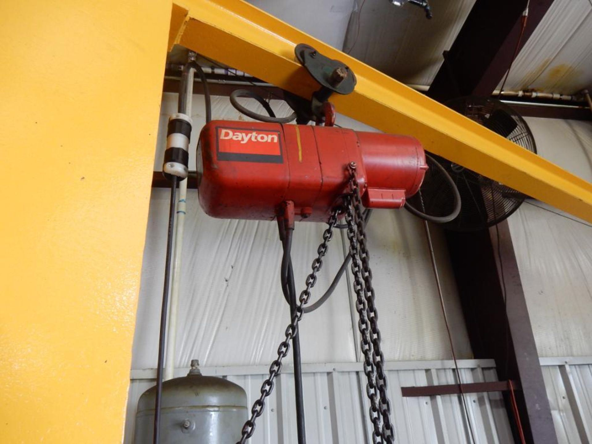 DAYTON 1/2 TON ELEC. CHAIN HOIST