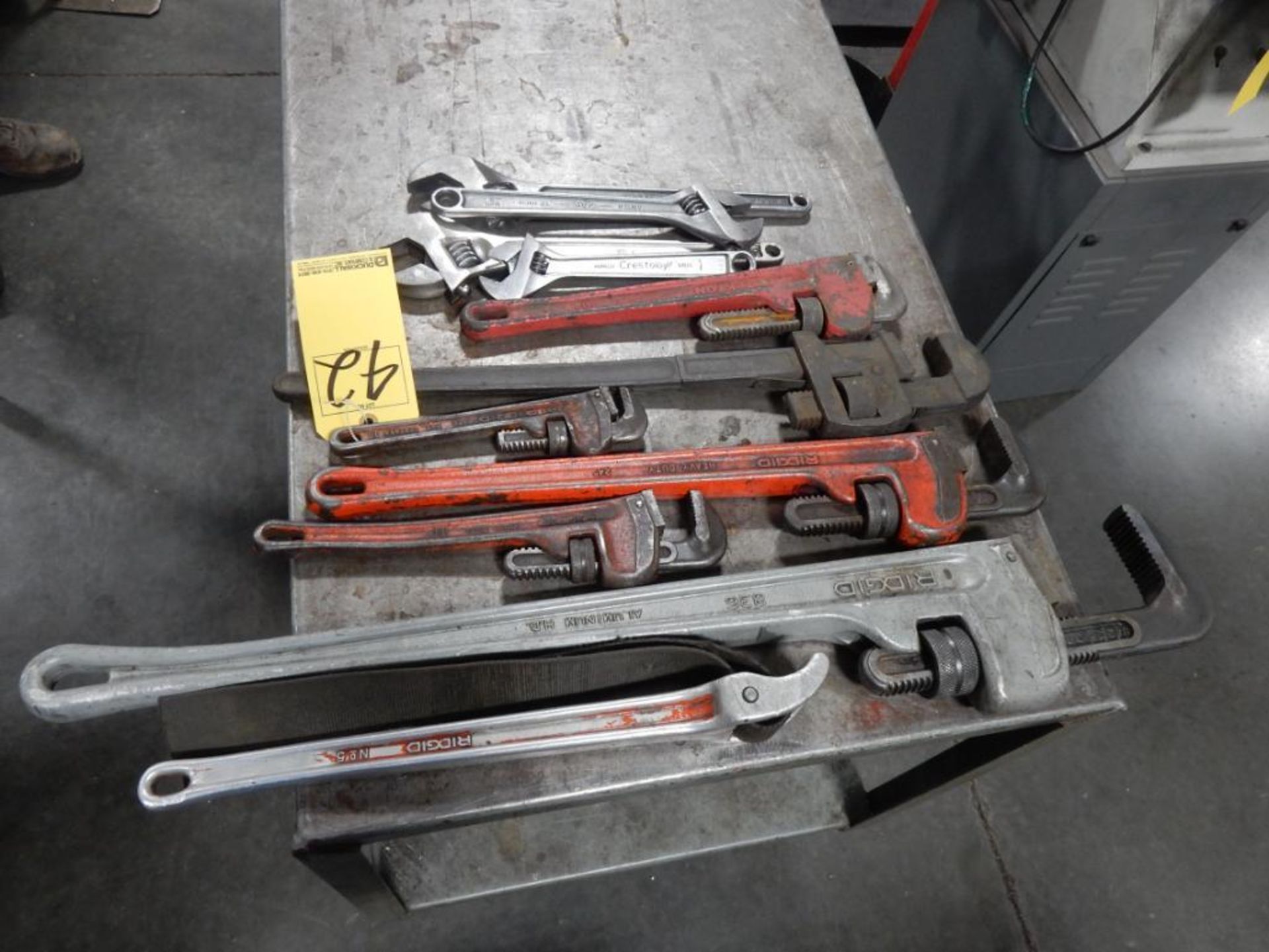 LOT CRESCENT & PIPE WRENCHES