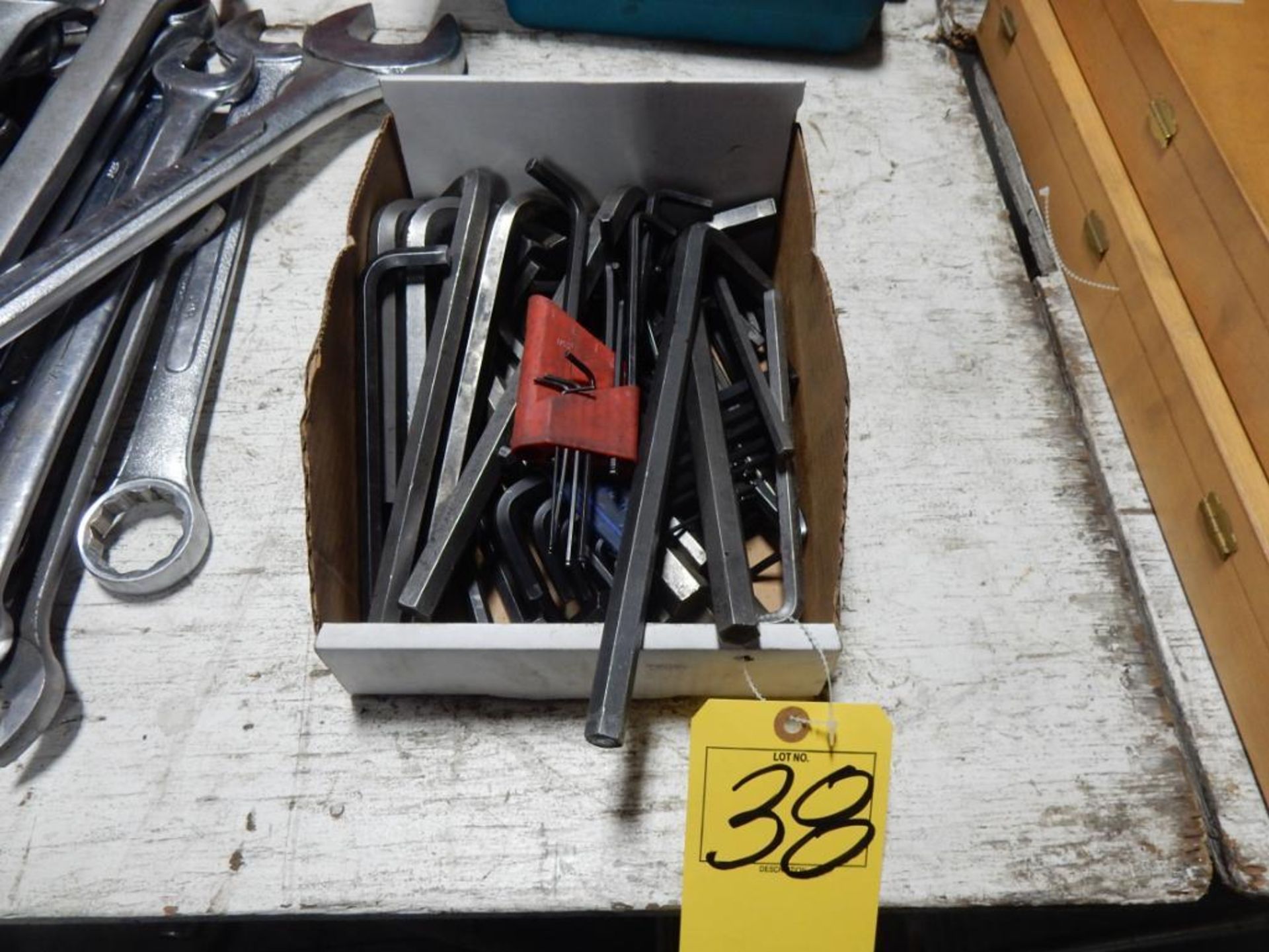 LOT ALLEN WRENCHES