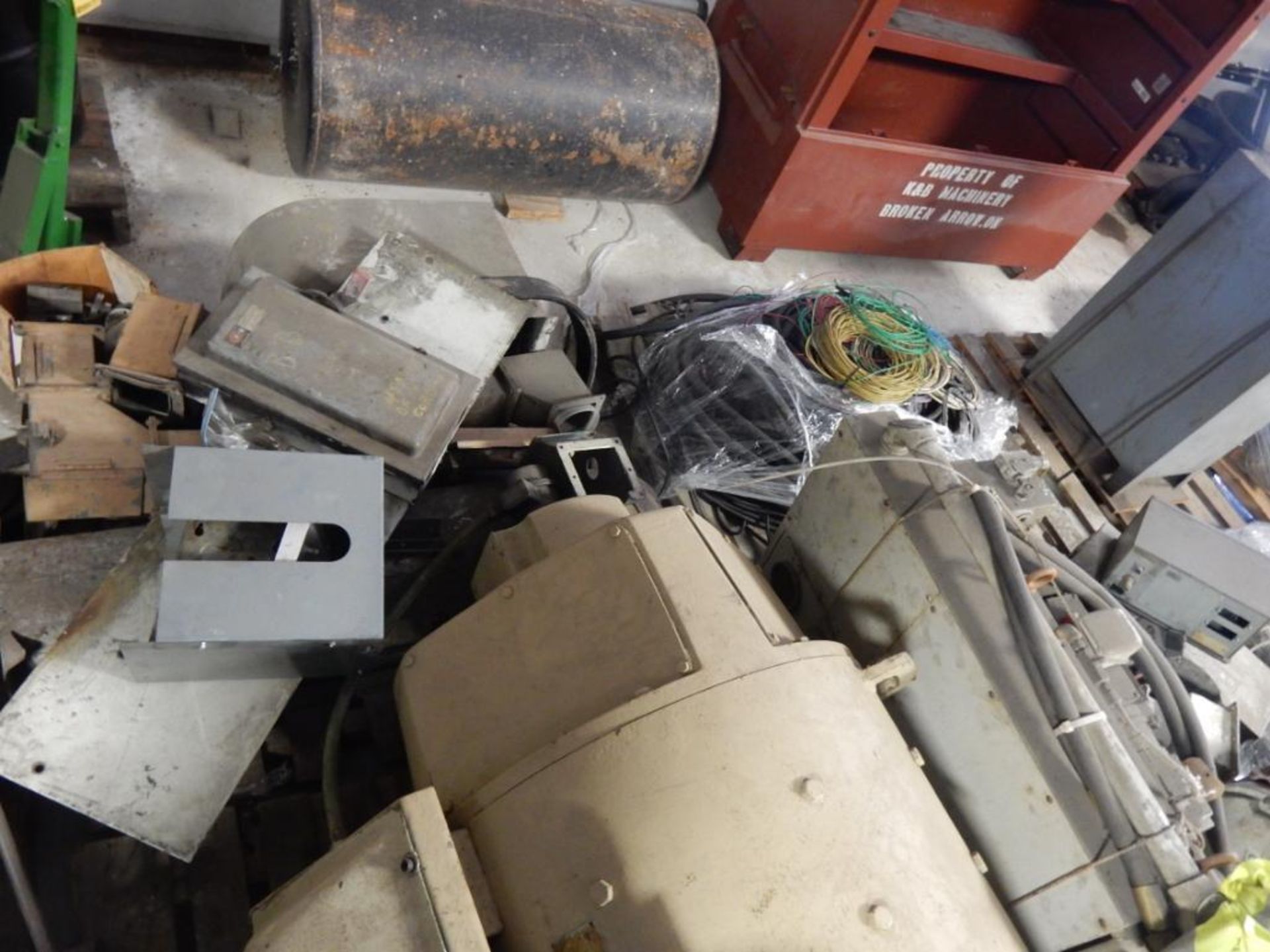 LOT MISC. ELEC. MOTORS, DRIVES, ELECTRICAL BOXES, WIRING, MACHINE PARTS, ETC. - Image 3 of 6
