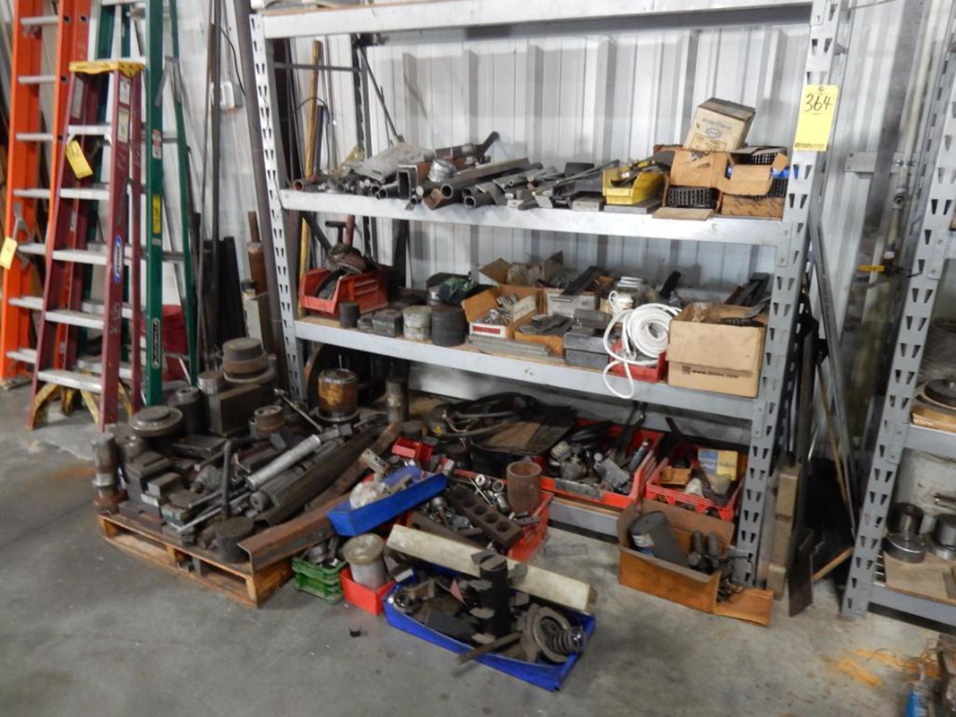 LOT (2) METAL SHELVES W/REMAINING CONTENTS - BARS, FITTINGS & (2) PALLETS ON FLOOR - Image 3 of 3