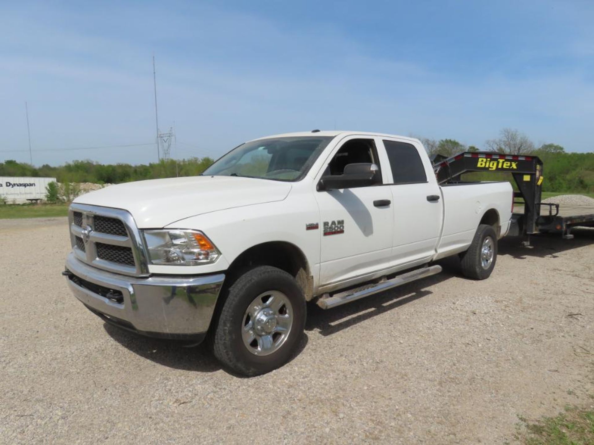 2015 RAM 2500HD CREW CAB PICKUP, VIN# 3C6UR5HJXFG553705, 168,000 MILES, 4X4, LONG BED, GOOSENECK BAL - Image 2 of 11