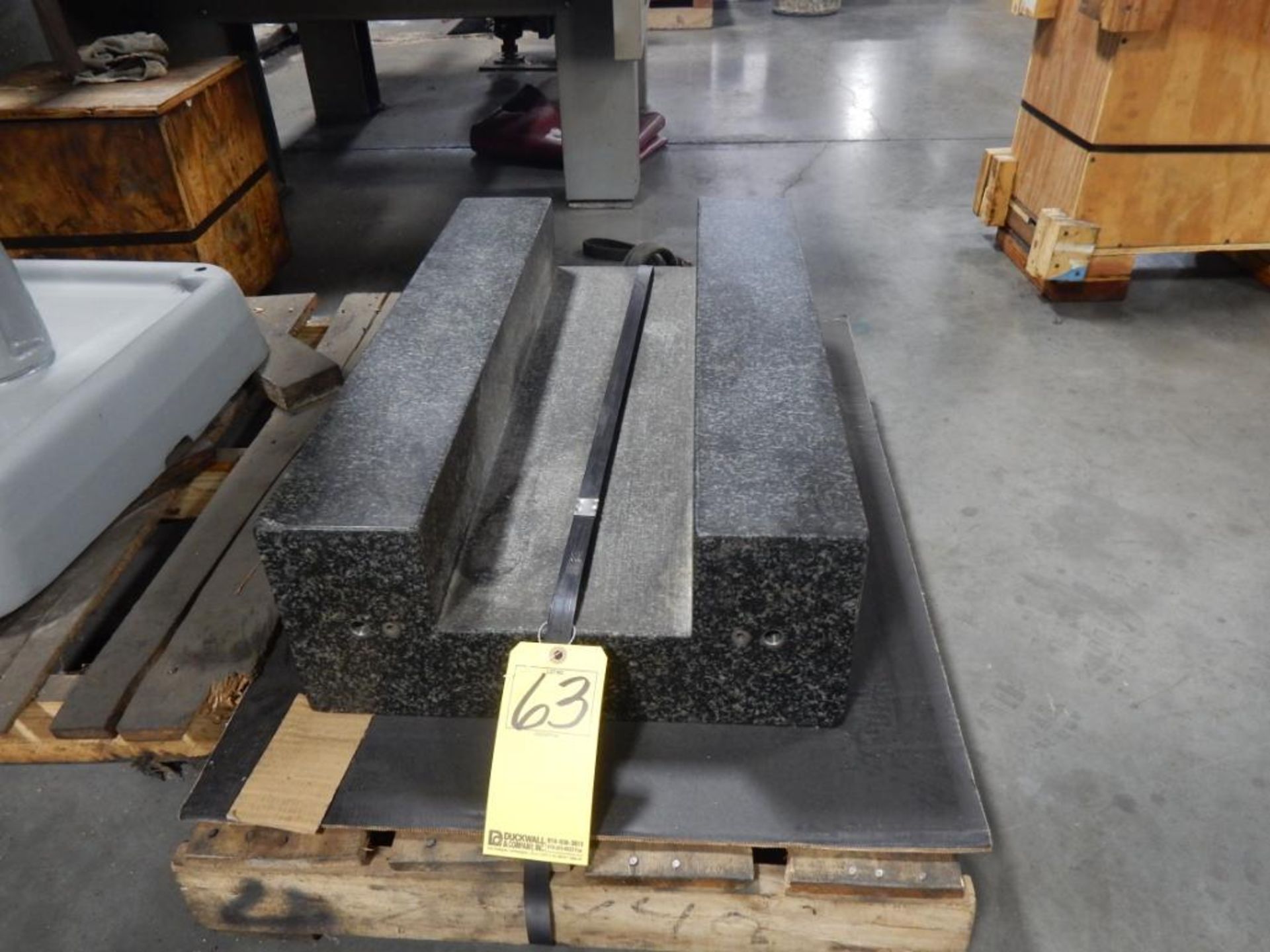 BLACK GRANITE 18" X 8" X 30" CHANNEL-CUT SURFACE PLATE - Image 2 of 2
