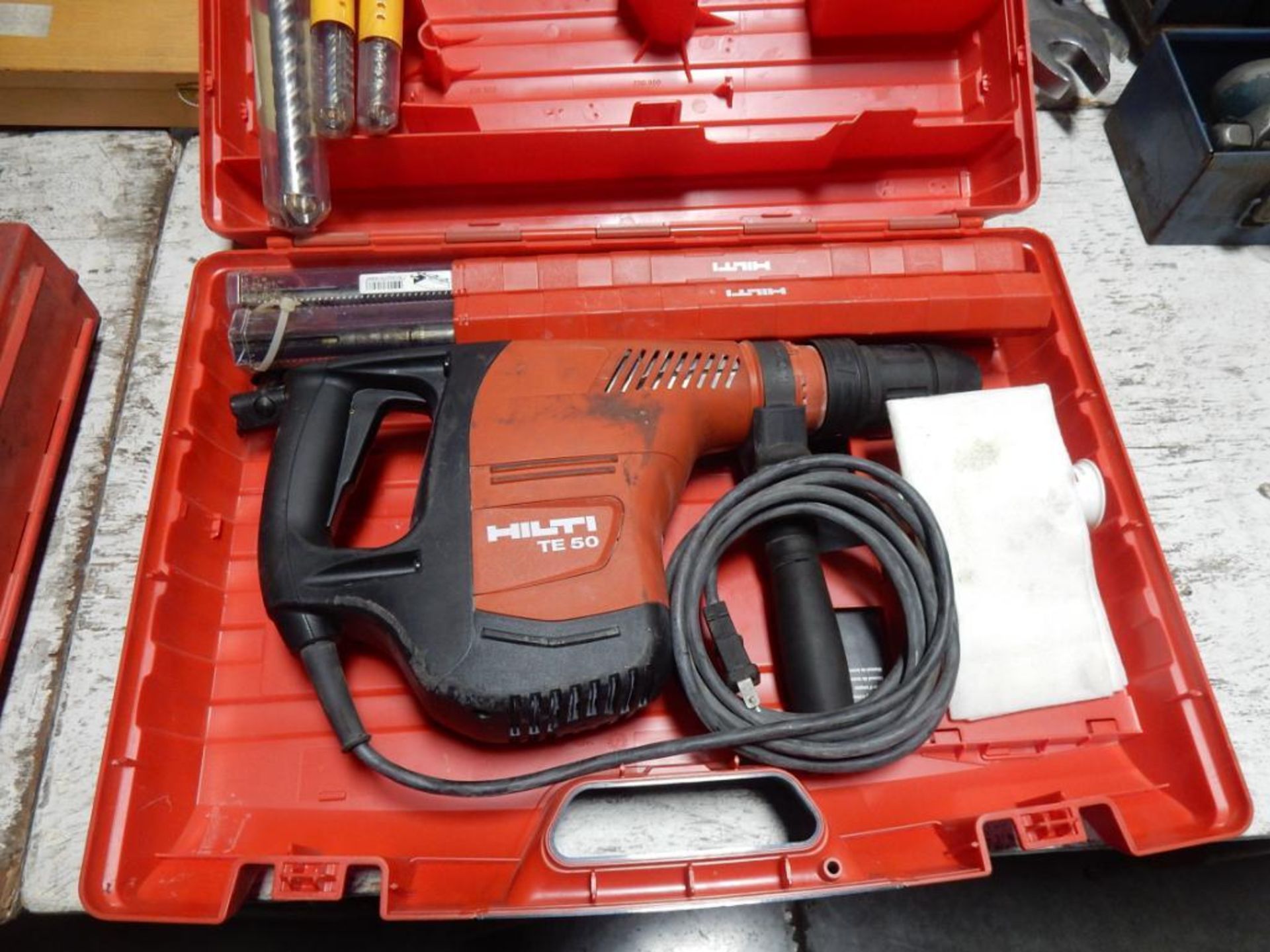 HILTI HAMMER DRILL, M# TE-50 W/CASE & BITS