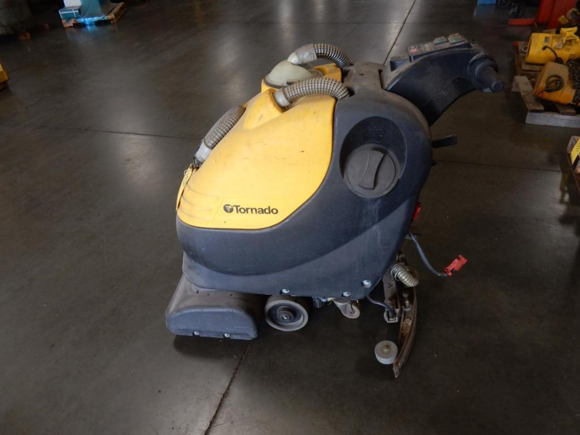 TORNADO WALK-BEHIND FLOOR SCRUBBER, 20", ELEC., CHARGE CART