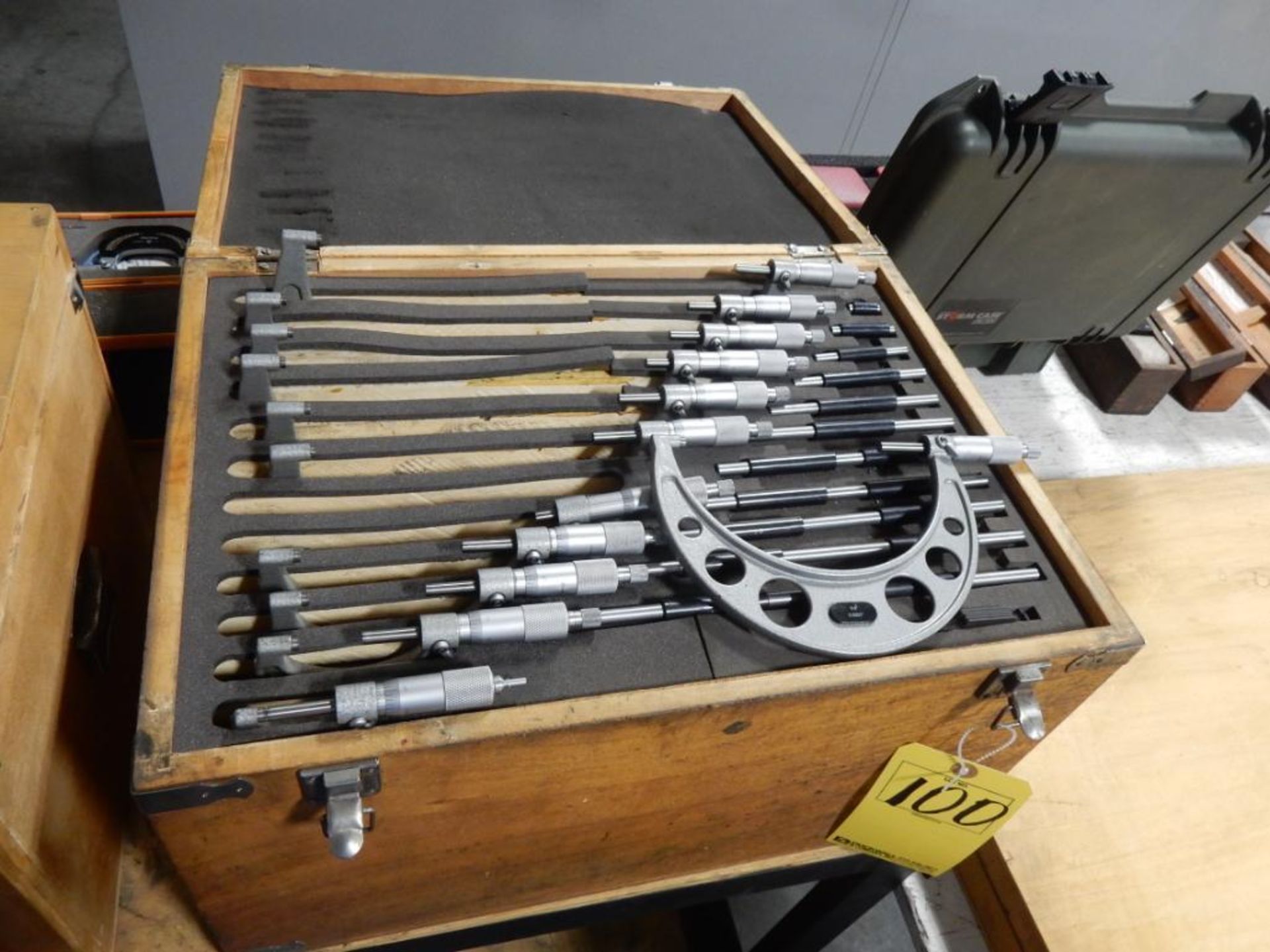 12-PIECE 1" - 12" MICROMETER SET