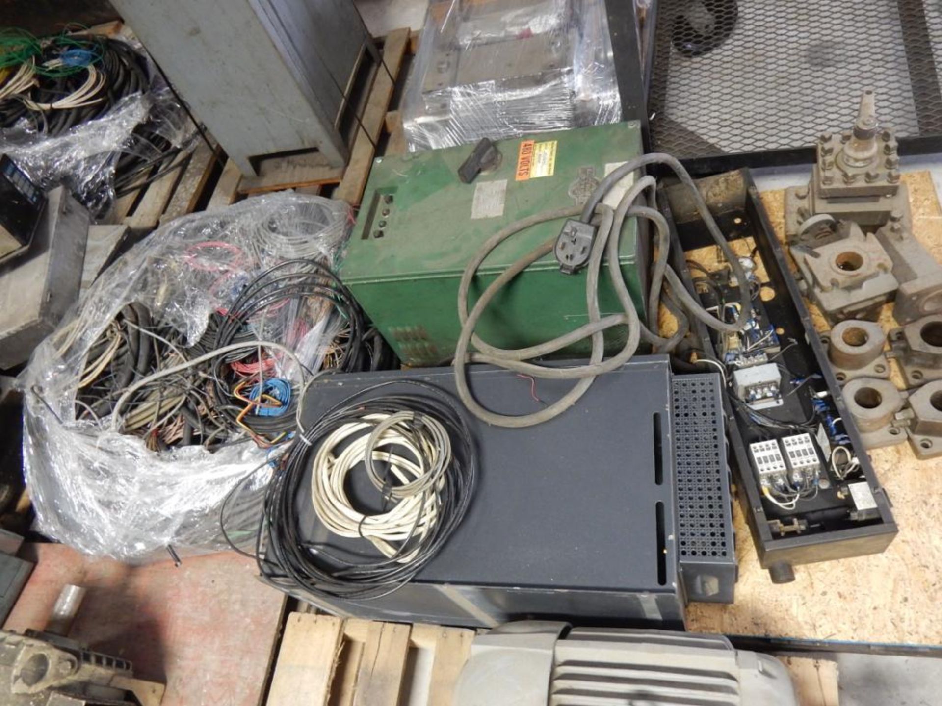 LOT MISC. ELEC. MOTORS, DRIVES, ELECTRICAL BOXES, WIRING, MACHINE PARTS, ETC. - Image 4 of 6