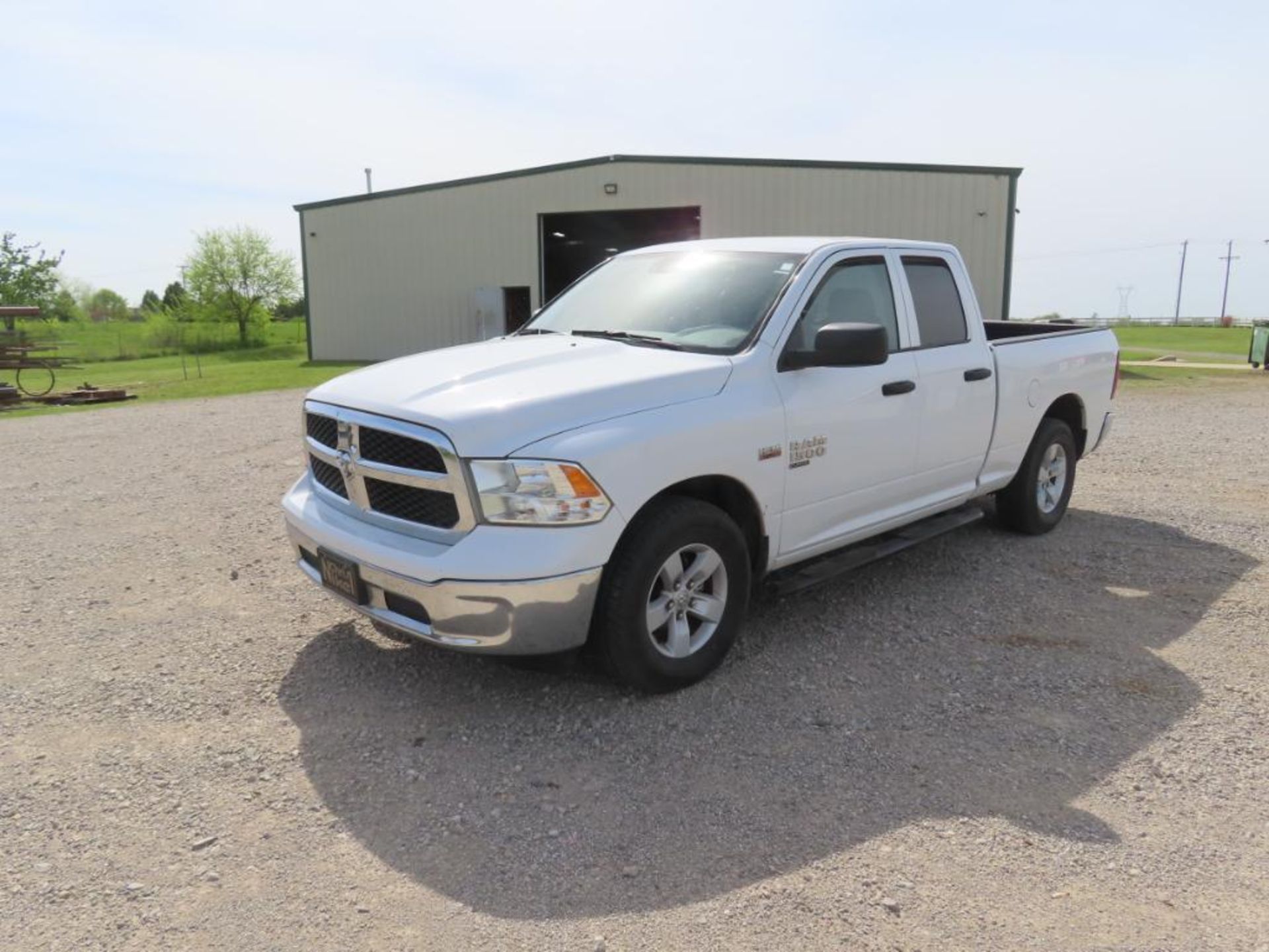 2019 RAM 1500 CLASSIC EXT. CAB PICKUP, VIN# 1C6RR6FT6KS723075, APPROX. 24,400 MILES, STD. BED, SPRAY - Image 2 of 9