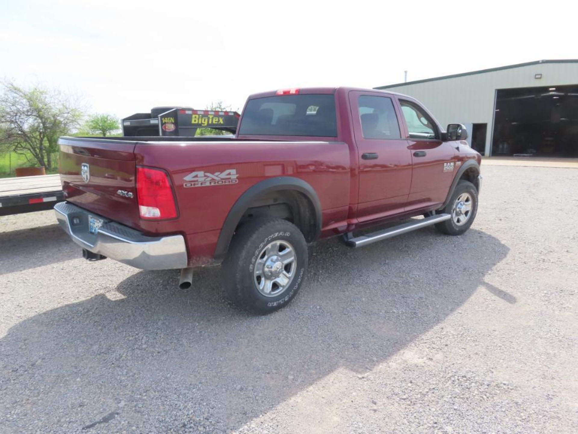 2018 RAM 2500HD CREW CAB PICKUP, VIN# 3C6UR5CJ2JG260056, APPROX. 74,000 MILES, 4X4 OFF ROAD, HEMI 6. - Image 3 of 9