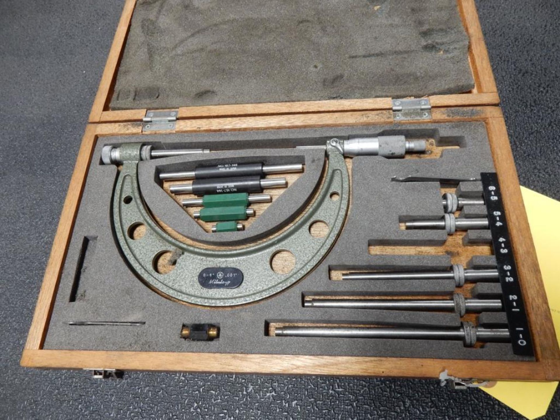 MITUTOYO 0" - 6" MICROMETER SET