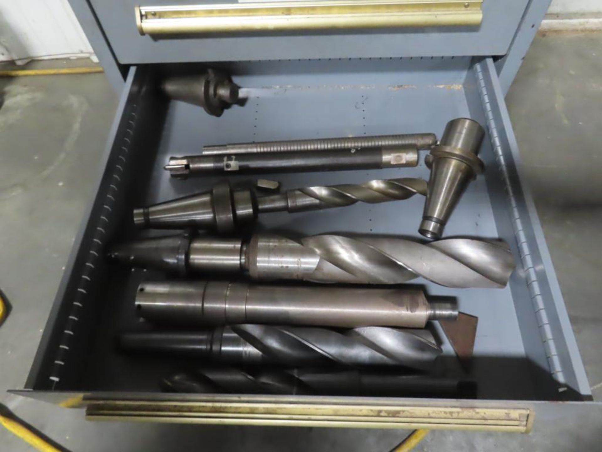 EQUIPTO 9-DRAWER TOOL CABINET W/CONTENTS - MILL TOOLING, CUTTERS & HOLD DOWNS - Image 9 of 11