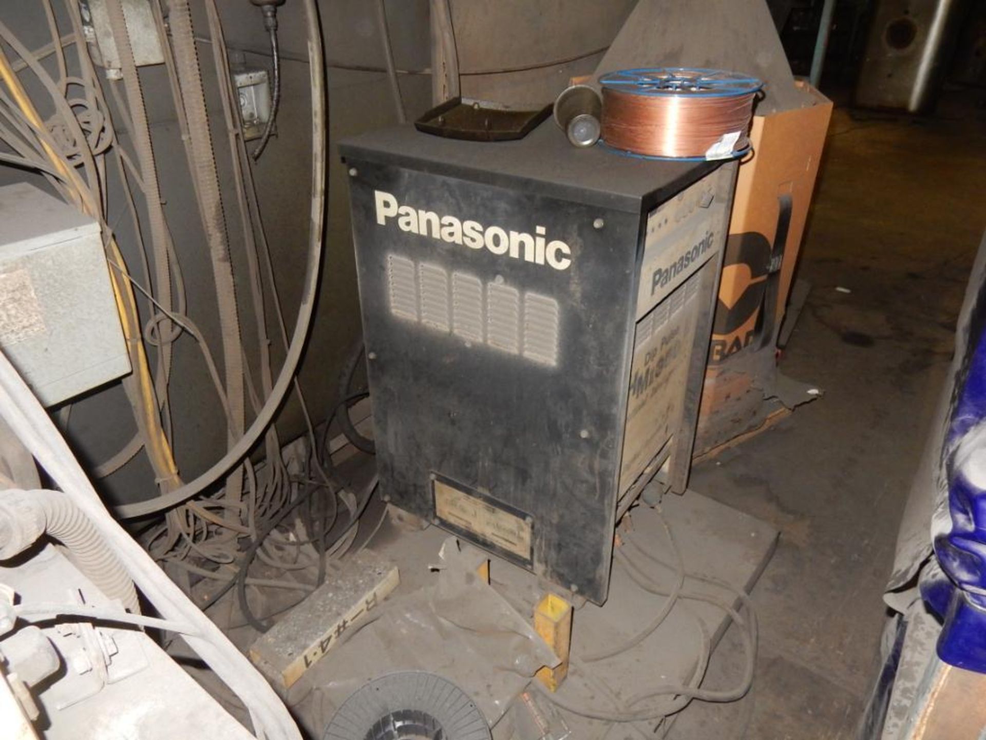 CNC ROBOTIC WELD STATION - PANASONIC VR-008 4' REACH MANIPULATOR, (2) ROTATING WELD POSITIONERS, PAN - Bild 5 aus 5