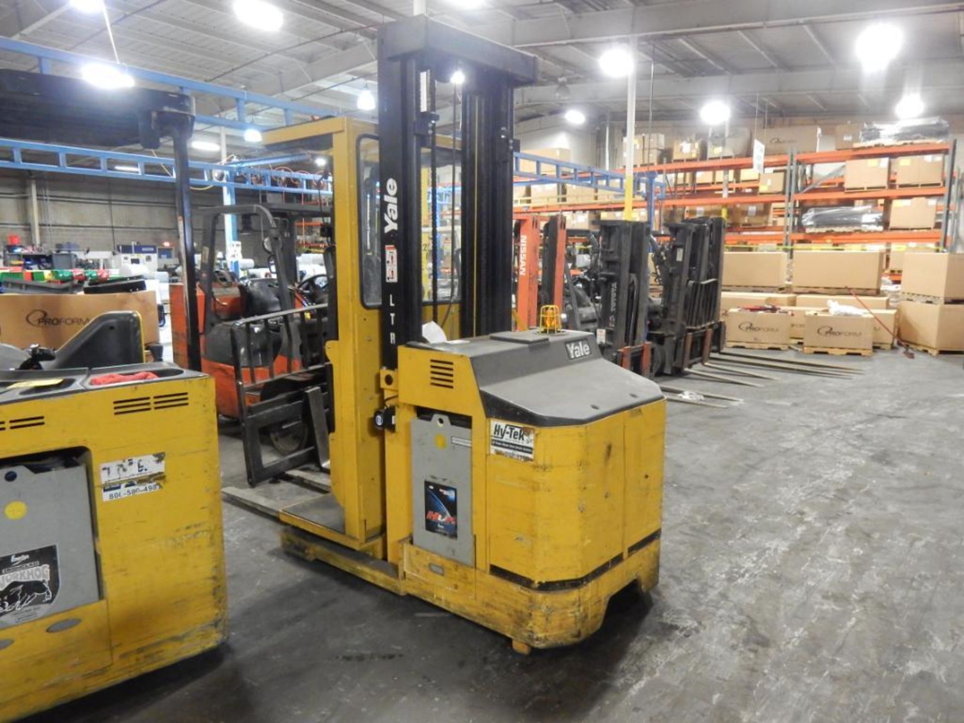 YALE ELEC. STAND-UP RIDER FORKLIFT, M# OS030BEN24TE105, S/N D826N03792J, 3,000 LB. CAP., 1,832 HOURS - Image 2 of 2