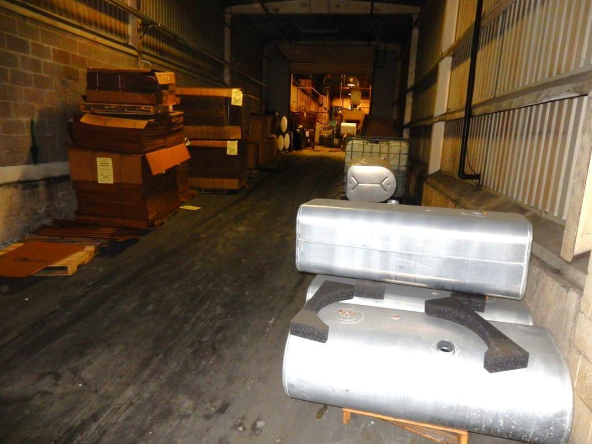 CONTENTS OF BREEZEWAY AREA TO INCLUDE - MISC. STEEL, FINISHED TANK INV., CARDBOARD BOXES, ETC. (NO W - Image 4 of 5