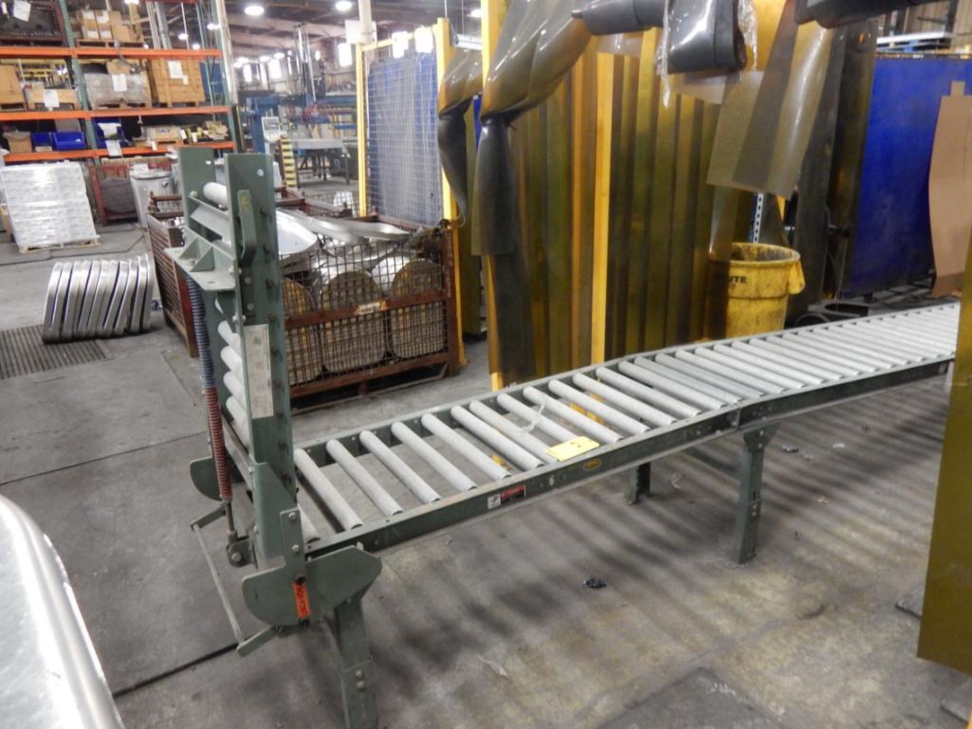 LOT MANUAL ROLLER CONVEYOR, APPROX. 20" X 130'