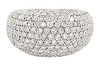 18ct white gold pave set round brilliant cut diamond curved ring