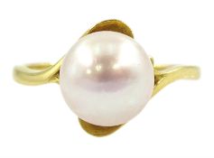 Mikimoto 18ct gold single stone cultured white / pink pearl ring