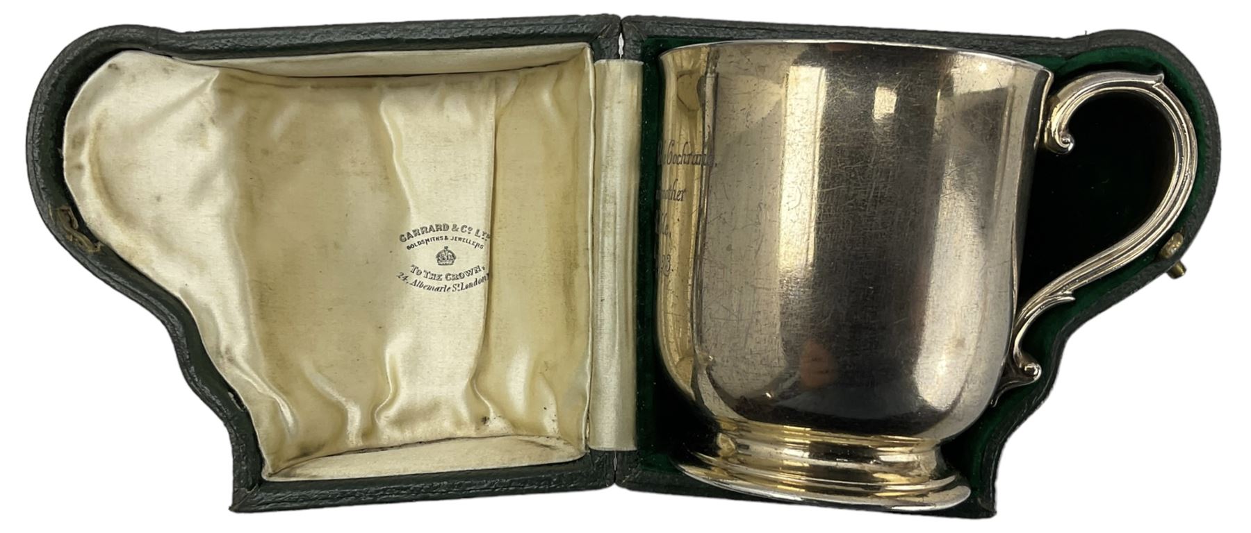 Silver christening mug with gilded interior and inscription London 1917 Maker Garrard & Co - Image 5 of 6