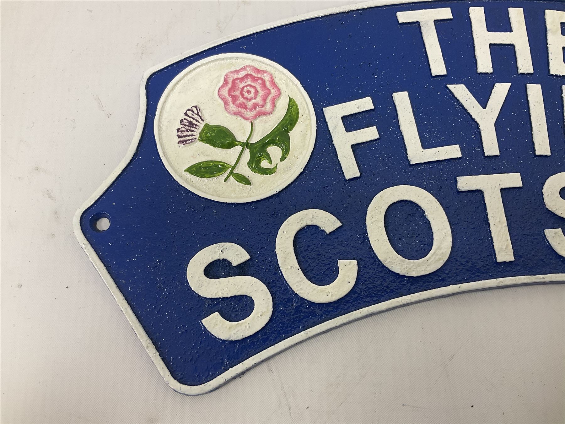 Cast metal sign 'The Flying Scotsman' - Image 2 of 5