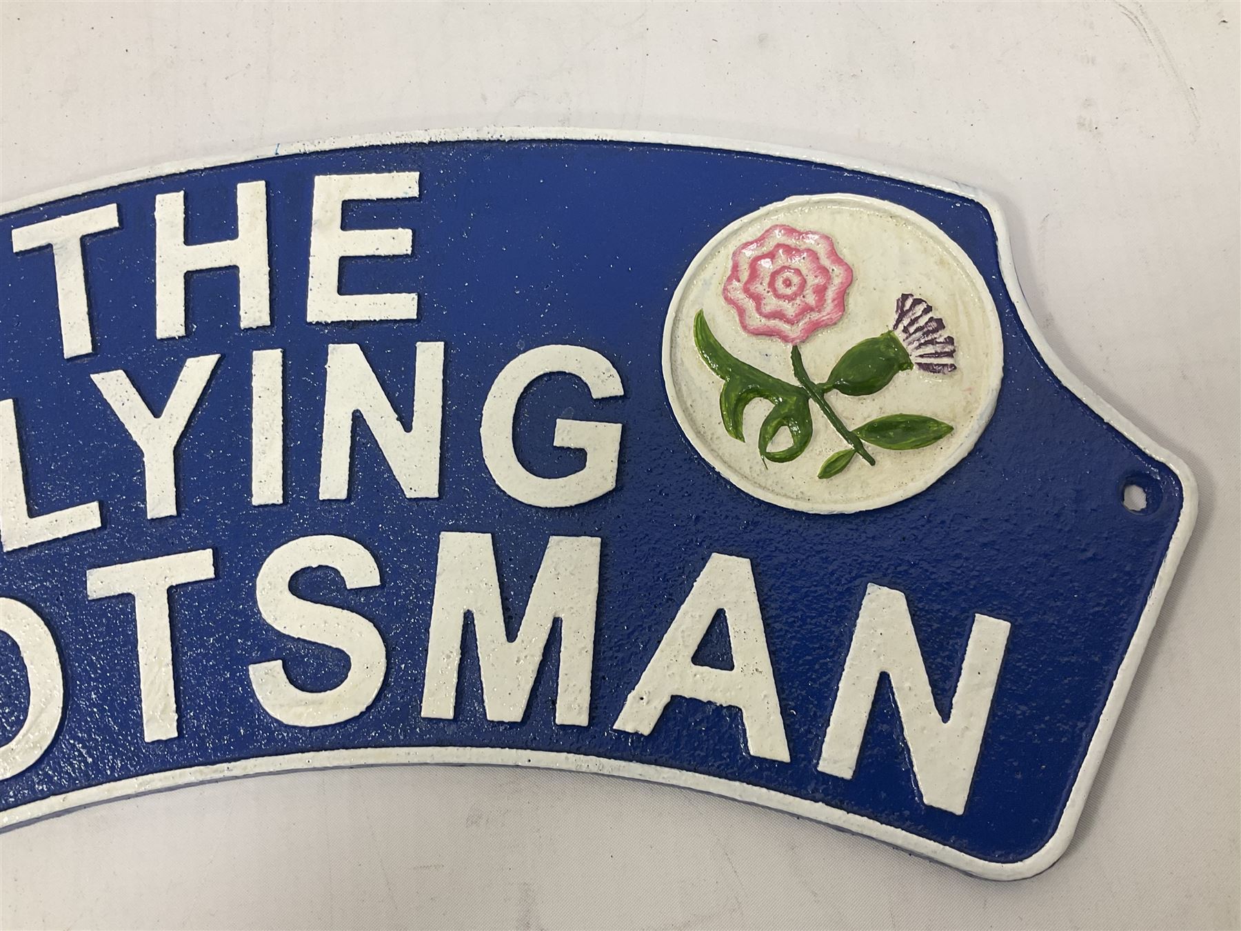 Cast metal sign 'The Flying Scotsman' - Image 5 of 5
