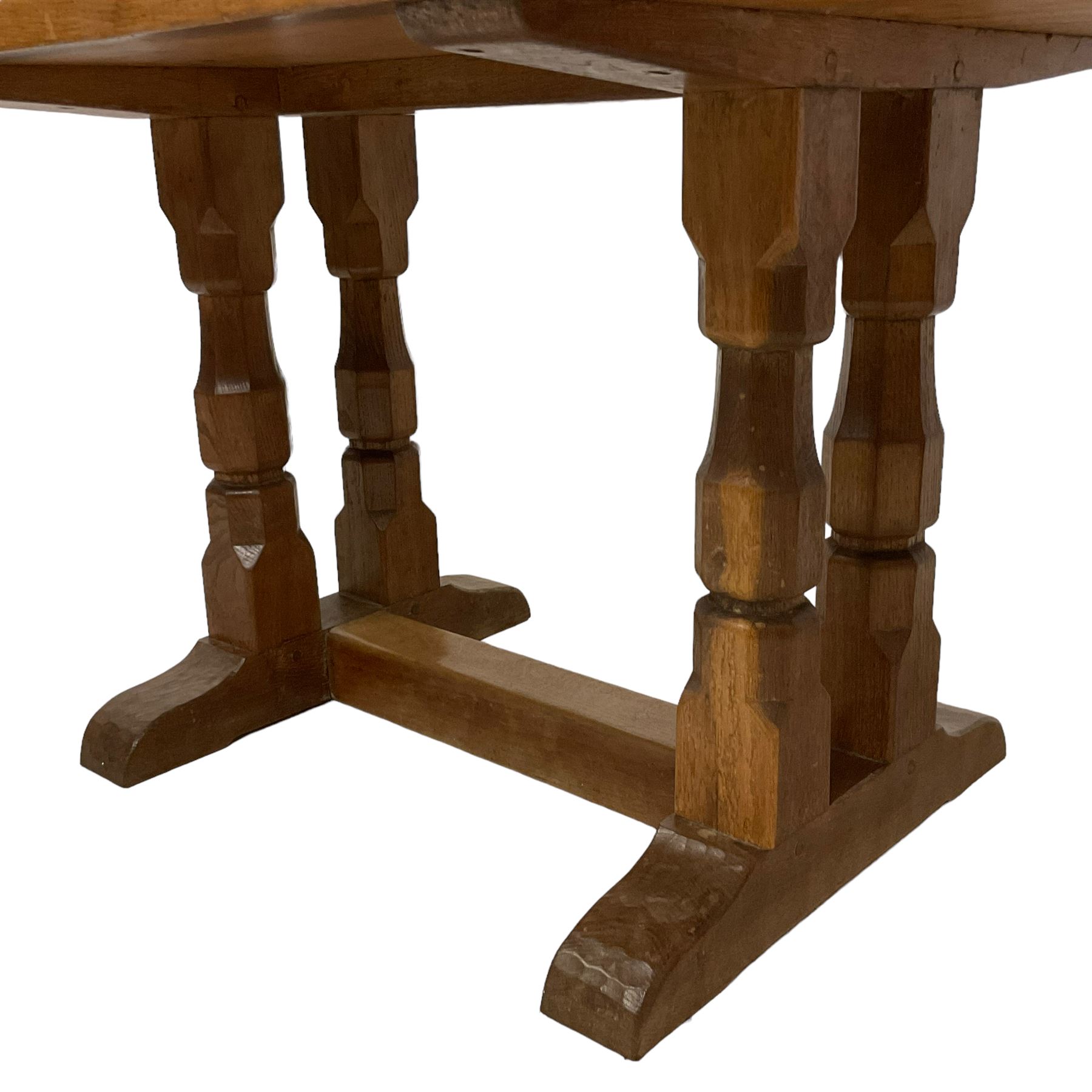 Yorkshire Oak - oak dining table - Image 4 of 10