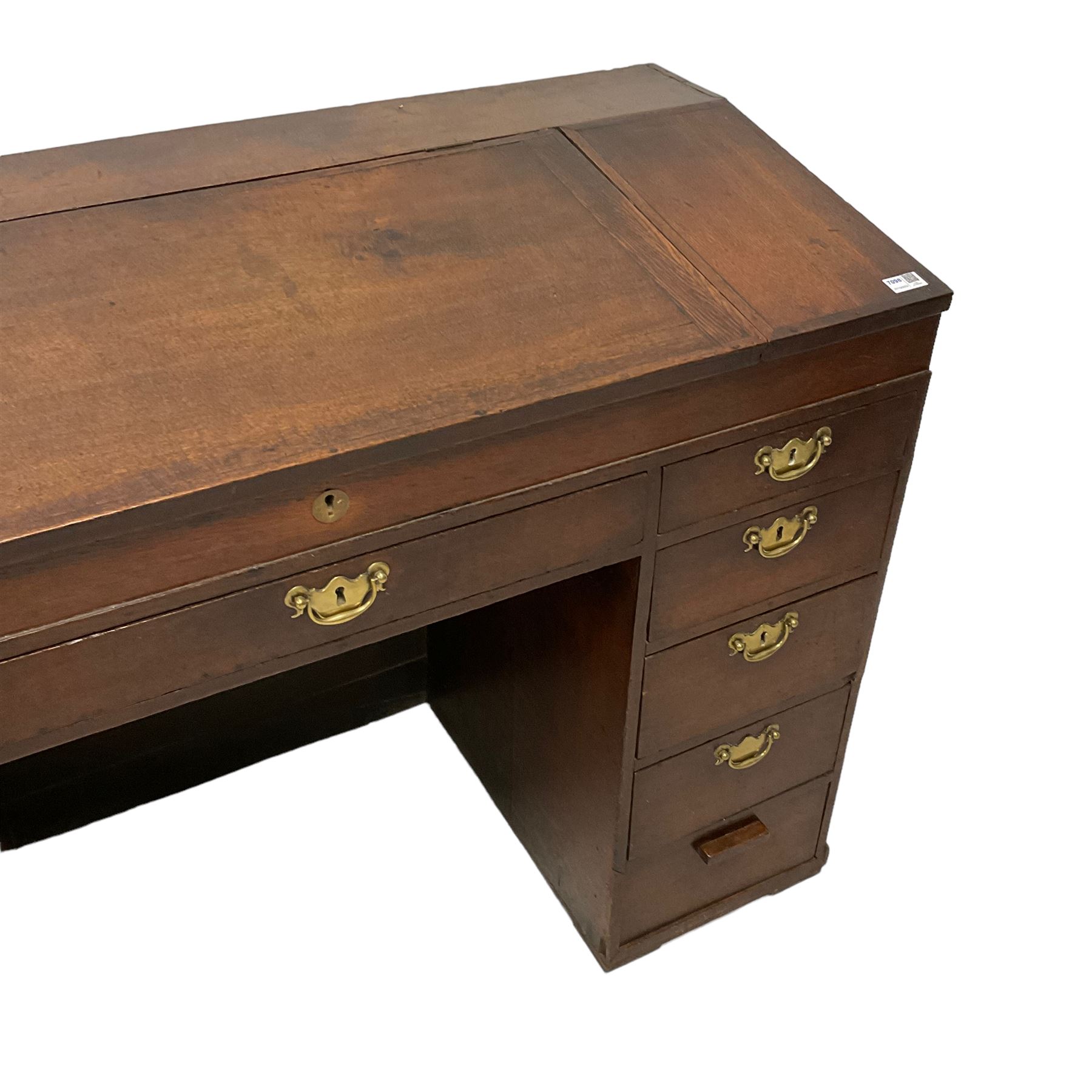 George III oak kneehole clerk's desk - Image 3 of 6