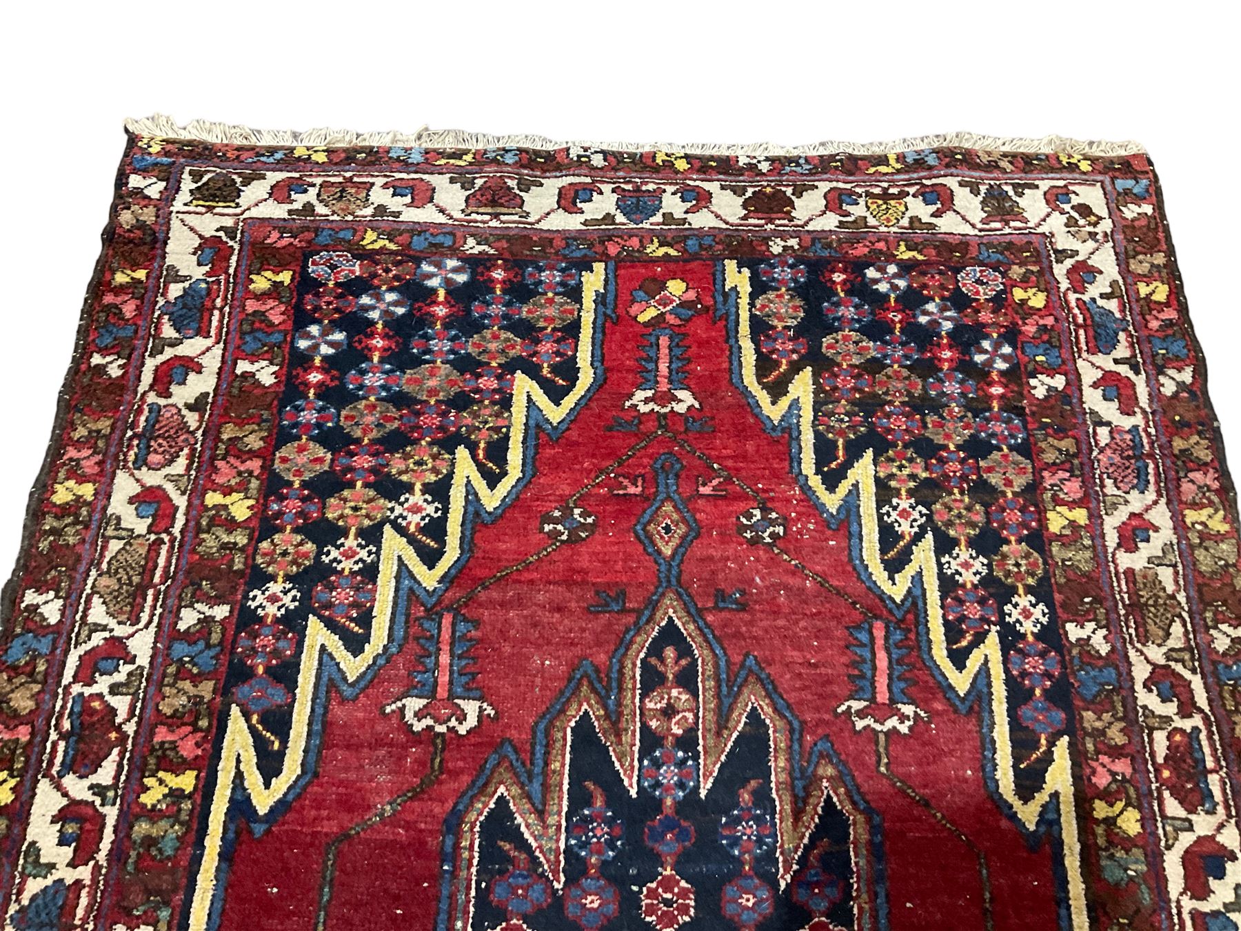 Persian Hamadan red ground rug - Image 5 of 6