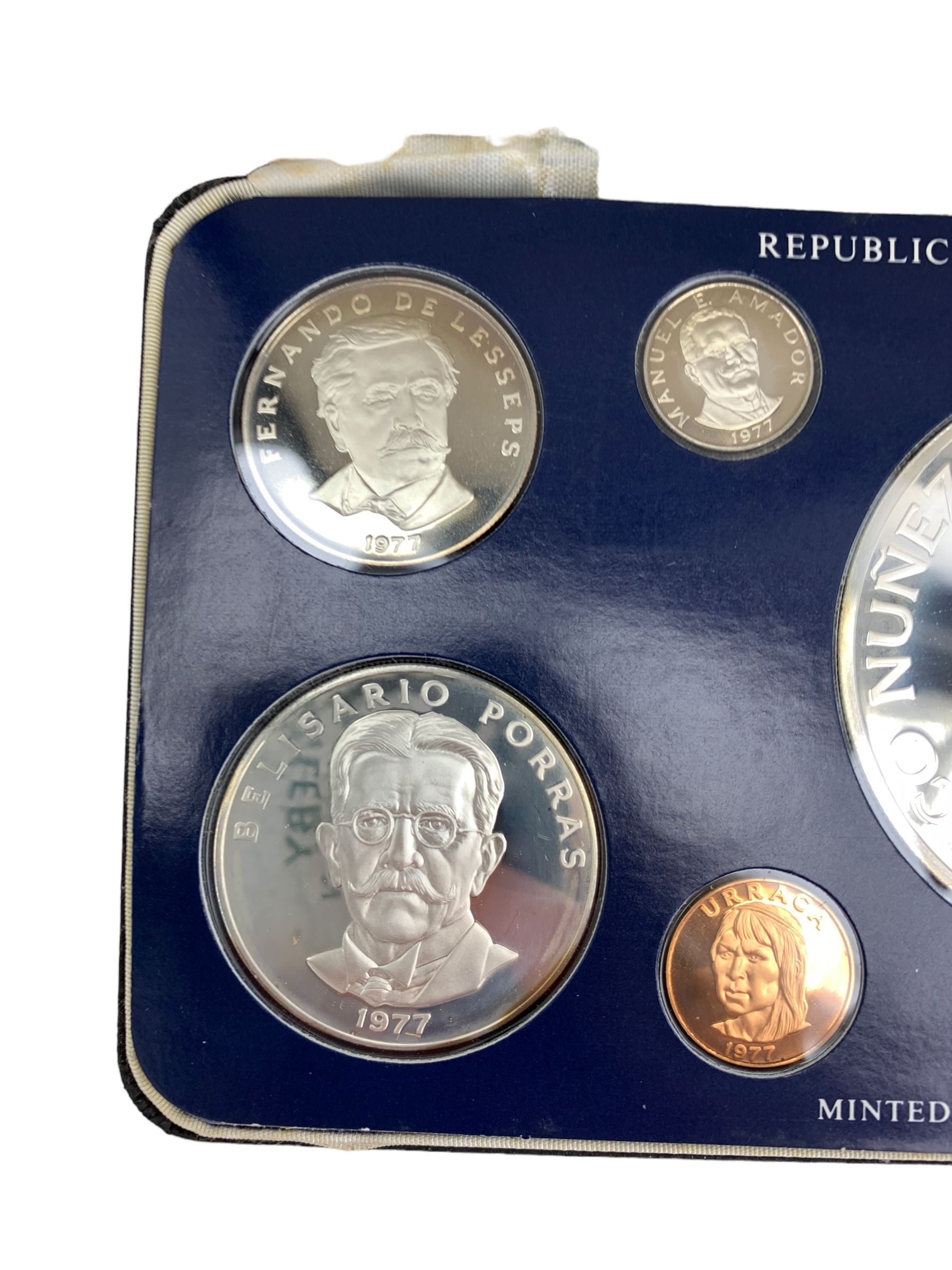 Republic of Panama proof nine coin set - Image 4 of 5