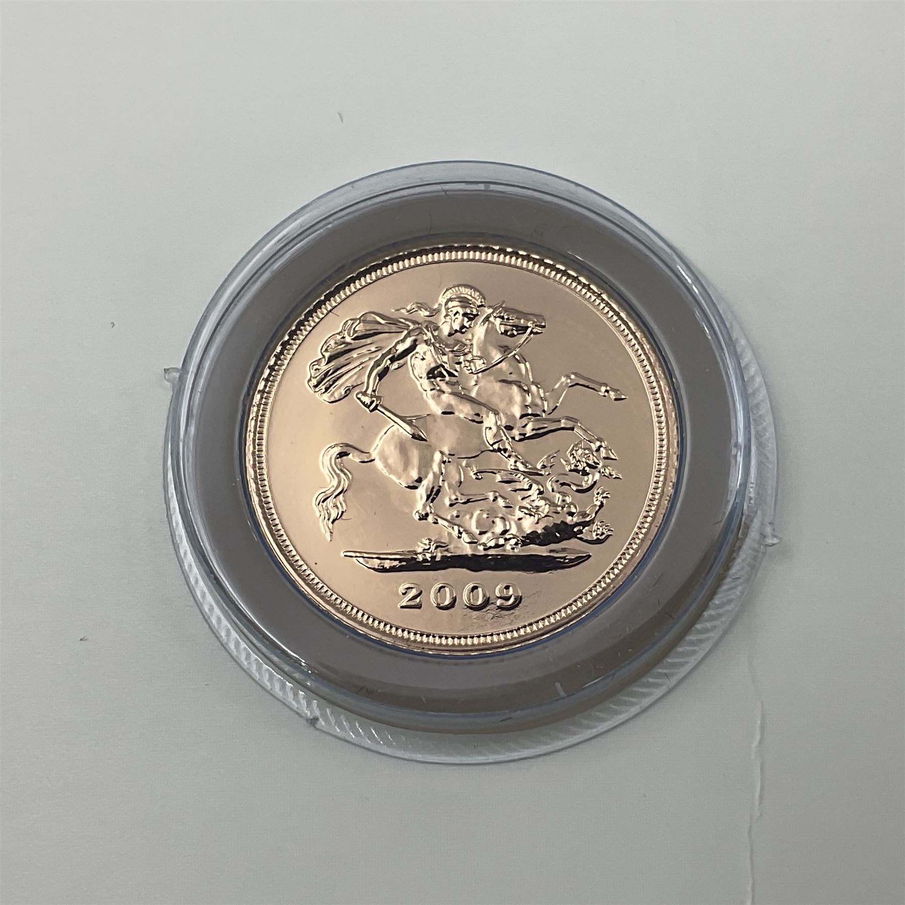 Queen Elizabeth II 2009 gold half sovereign coin - Image 2 of 3