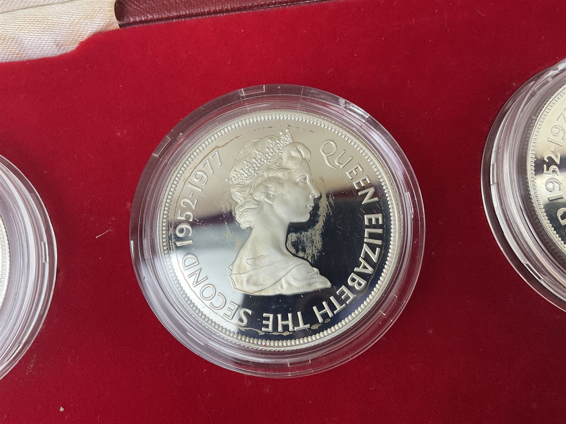 Pobjoy Mint sterling silver proof seven crown coin and gold plated sterling silver proof 'Silver Jub - Image 6 of 8