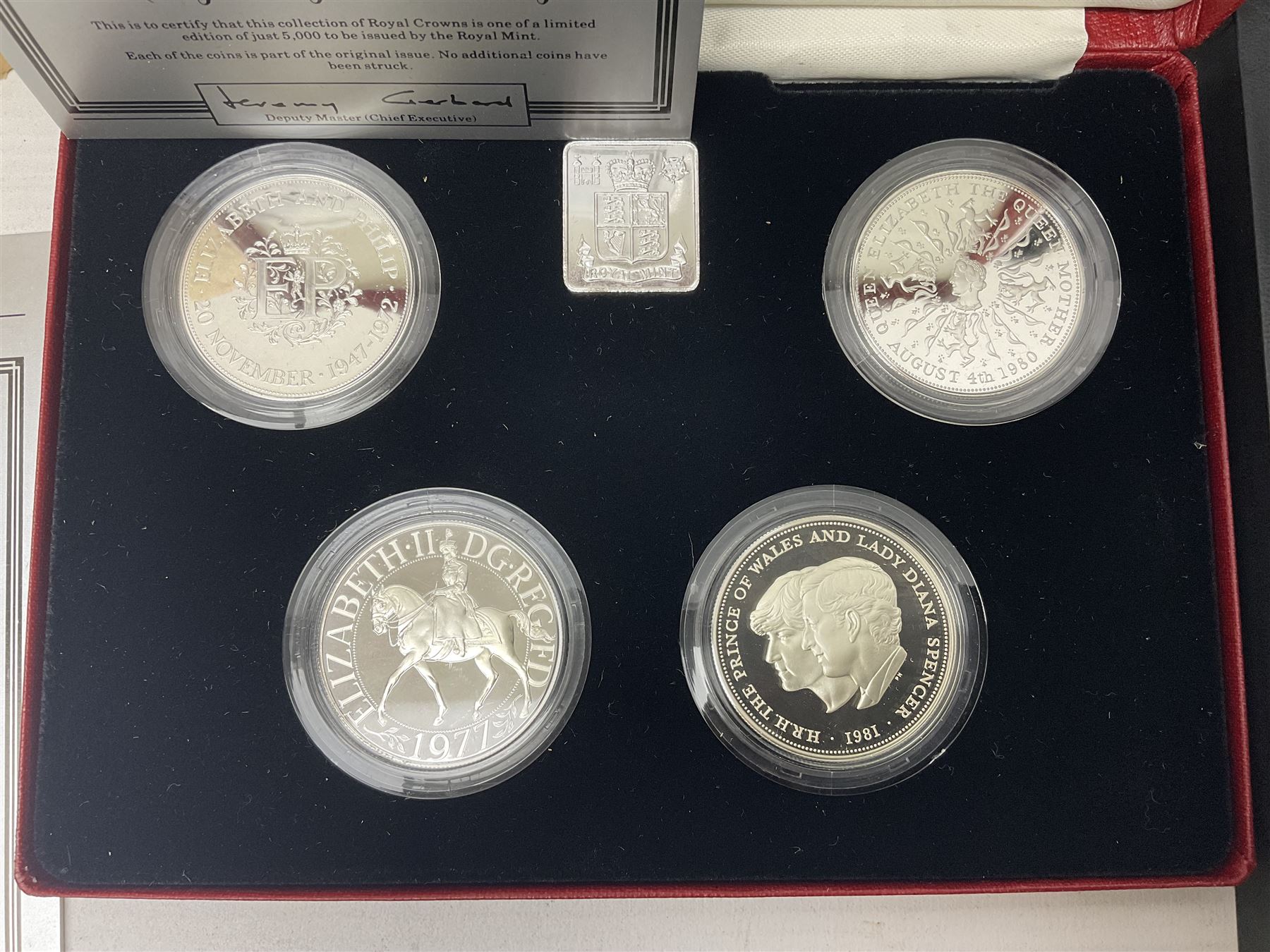 The Royal Mint United Kingdom 1972 - 1982 'The Queen Elizabeth II Collection' comprising four sterli - Image 5 of 9