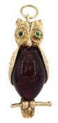 9ct gold owl pendant