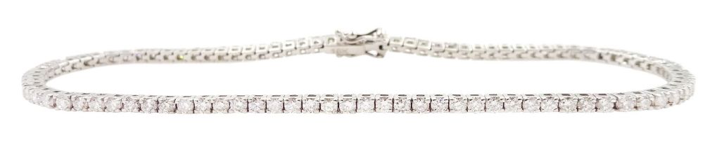 18ct white gold round brilliant cut diamond bracelet