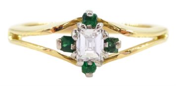 18ct gold baguette cut diamond and emerald ring
