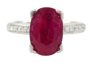 18ct white gold oval cut ruby ring