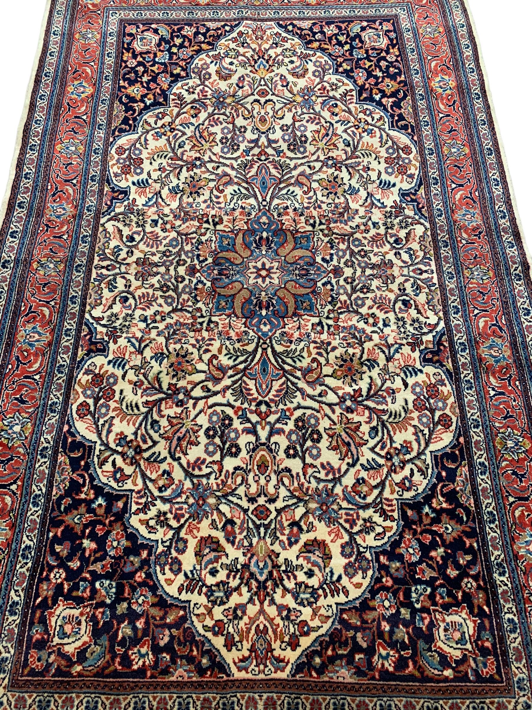 Persian Mahallat crimson ground rug - Image 4 of 8