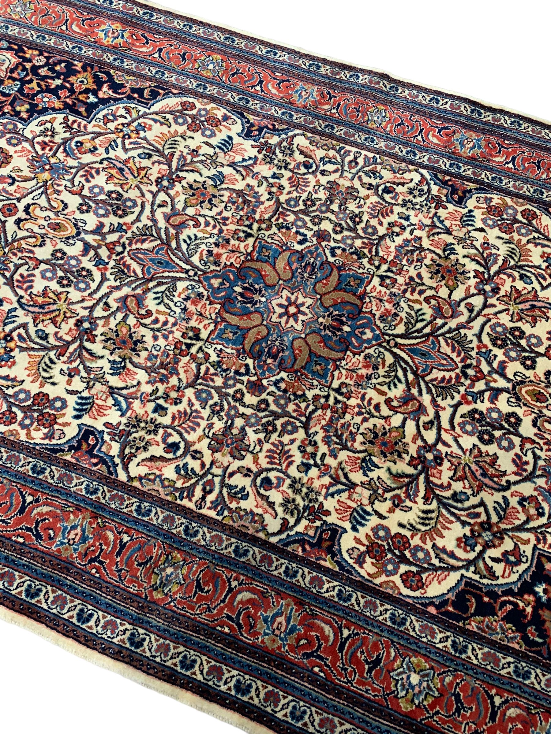 Persian Mahallat crimson ground rug - Image 8 of 8