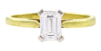 18ct gold single stone emerald cut diamond ring