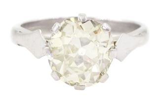 White gold single stone old cut diamond ring